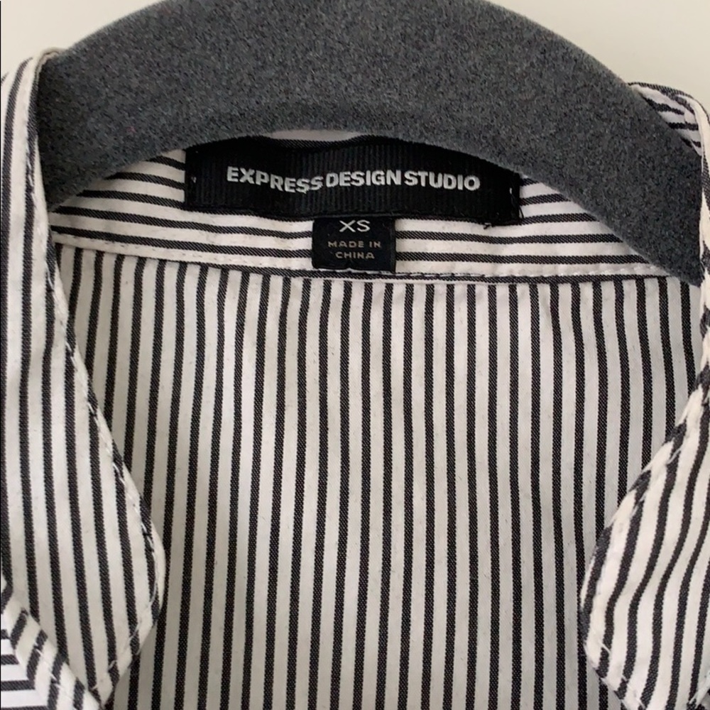 EXPRESS | Stripped Ruffle Blouse - Picture 3 of 3